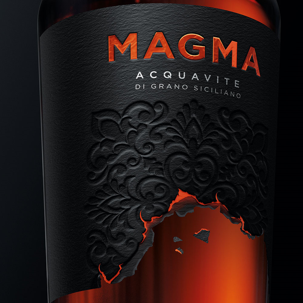 A double-embossed hot-stamped acquavite bottle label