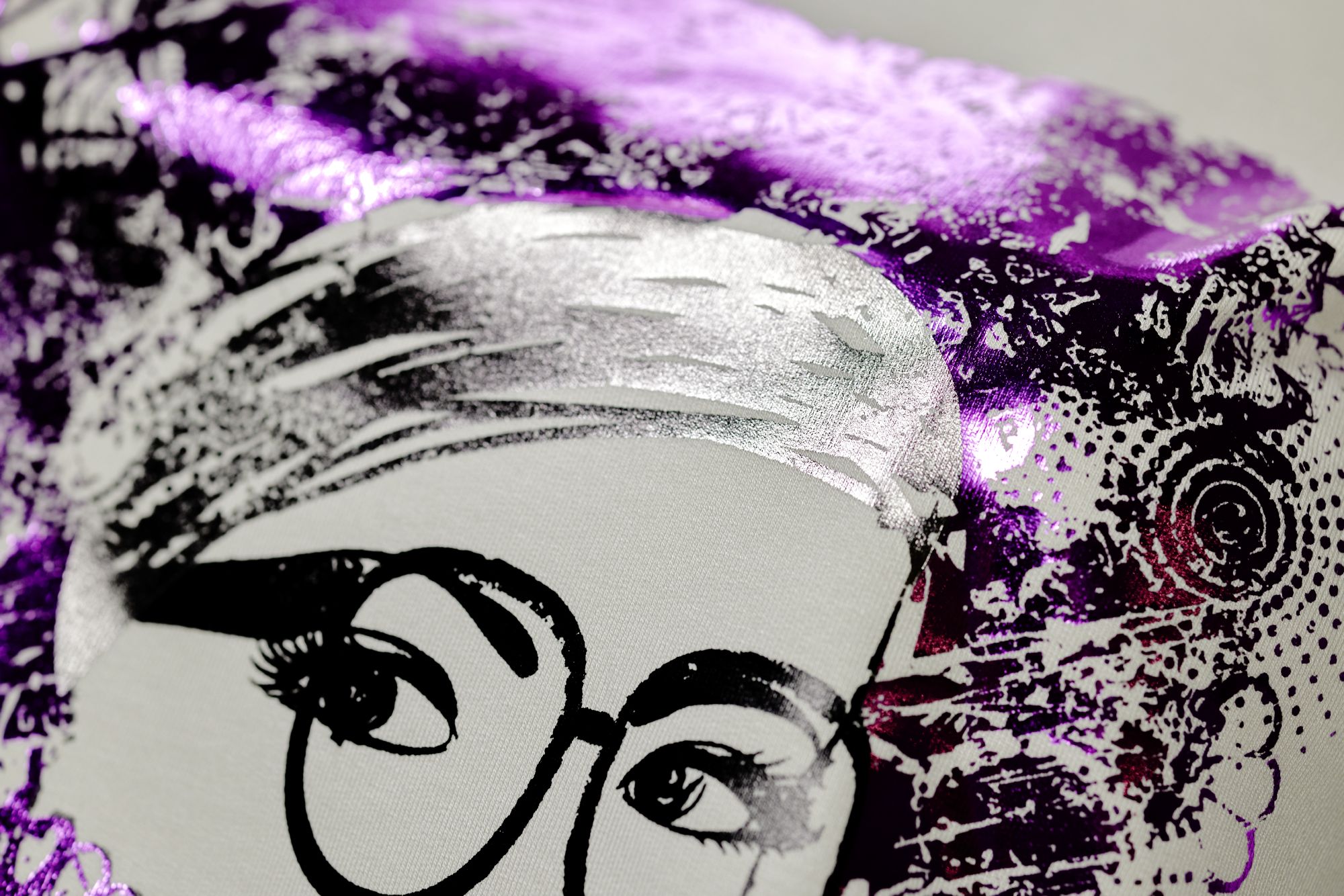 creating-metallised-effects-on-pre-treated-fabrics