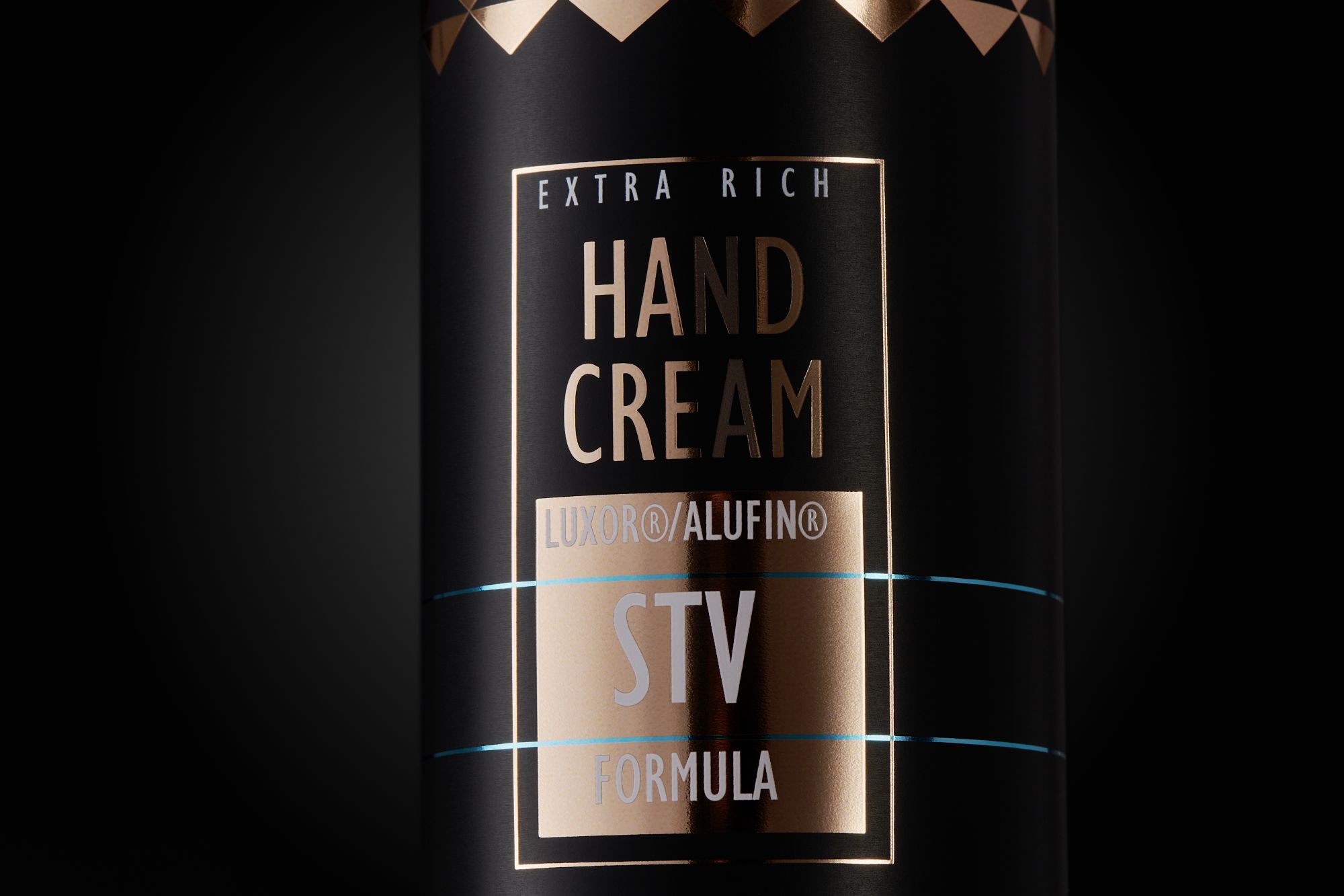 Attractive designs for plastic cosmetic packaging